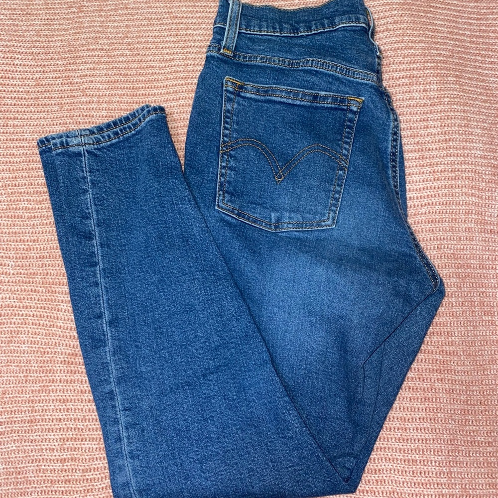 Levis wedgie skinny
